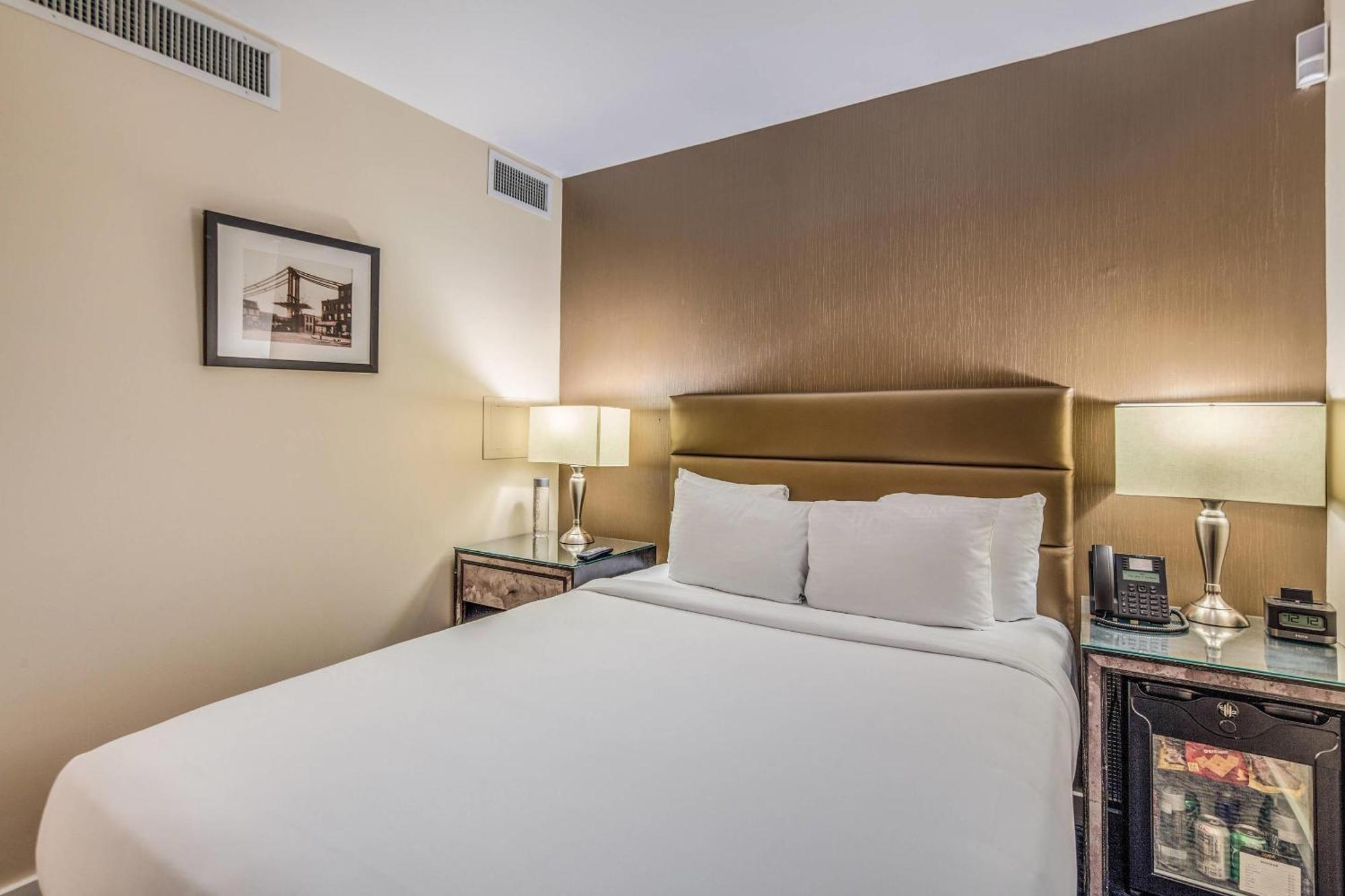 The Historic Blue Angel Lexington Ave, Ascend Collection 3*